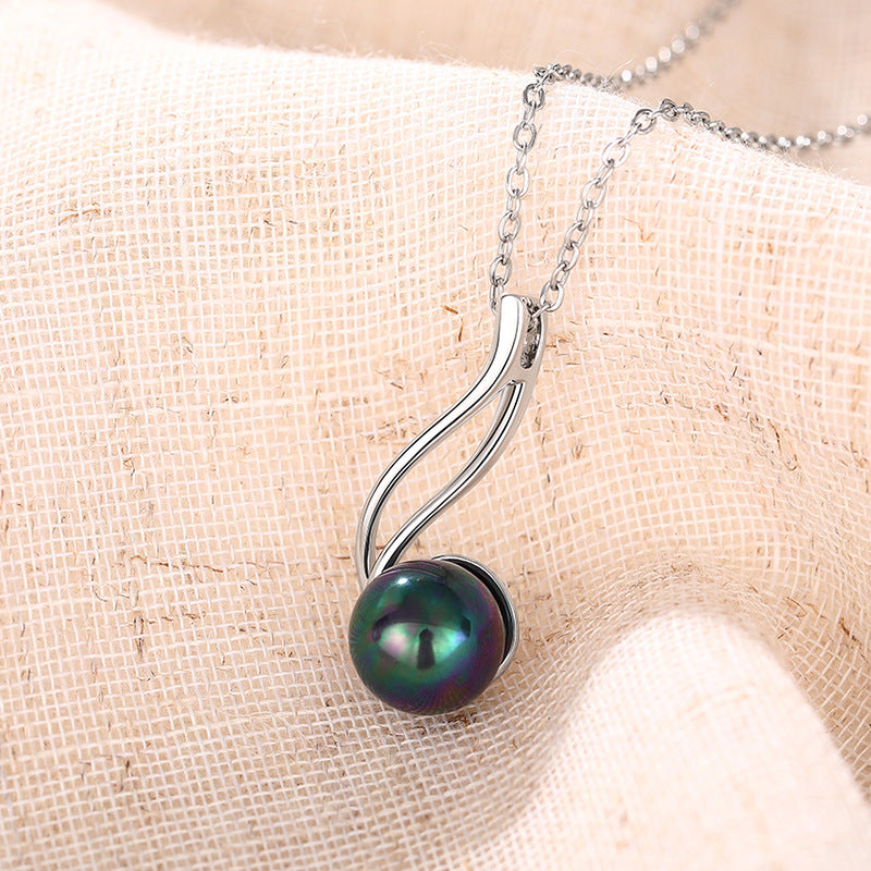 French Retro-Style Pendant Necklace For Women